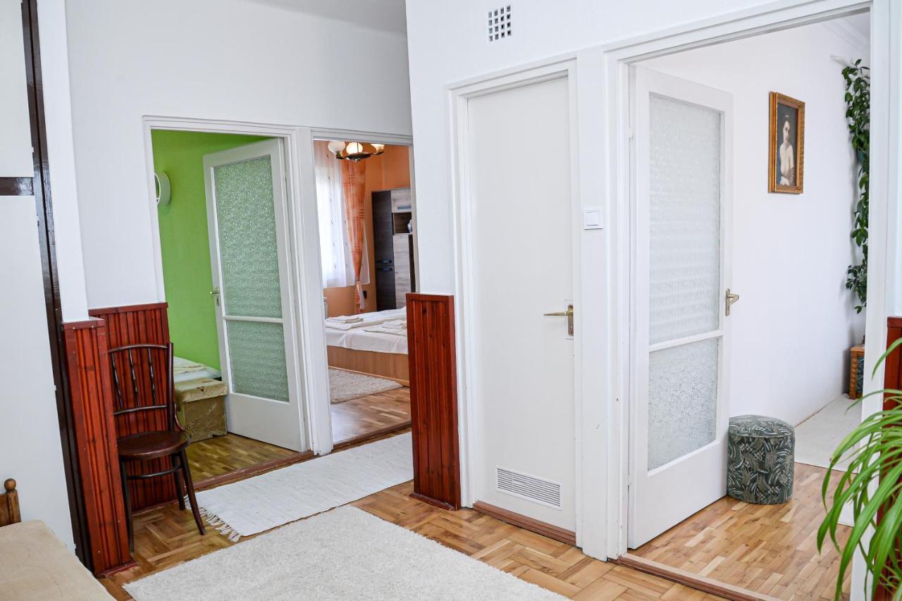 Lilla Vendeghaz Villa Hajdúszoboszló Exteriör bild